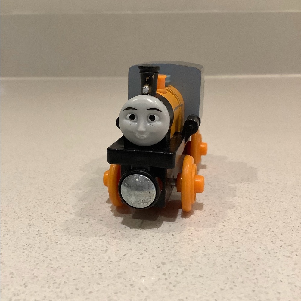 Thomas & Friends Orange and Black Toy Train (DASH)
